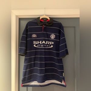 Manchester United 1999-2000 Away Large
